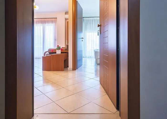 公寓 Kallikratia 3 *